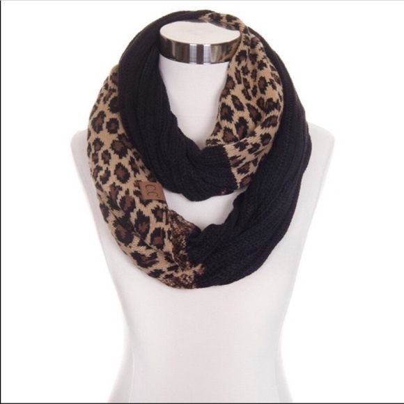 Accessories - Leopard Print Infinity Scarf